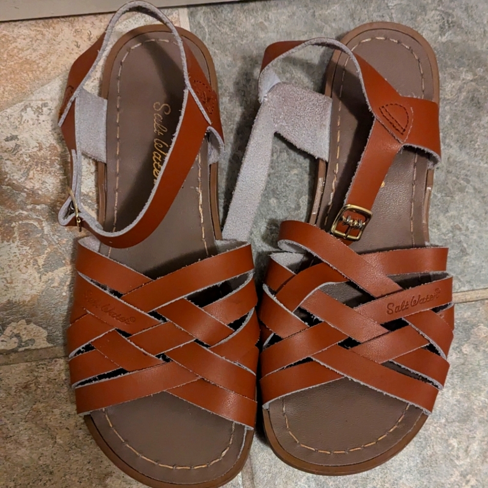 Sat Water Sandles